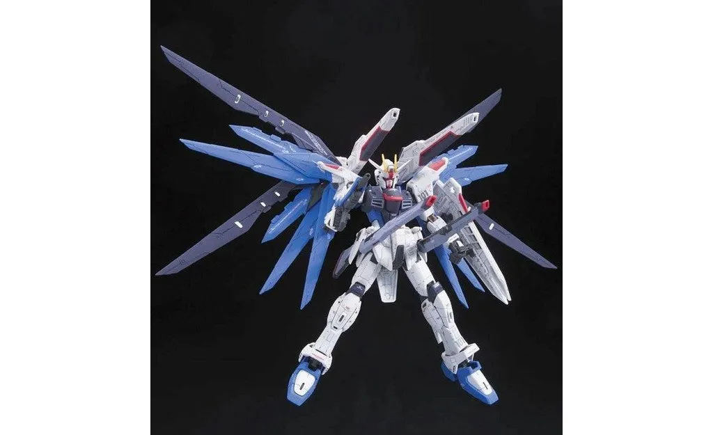 Freedom Gundam RG Model Kit - Gundam SEED