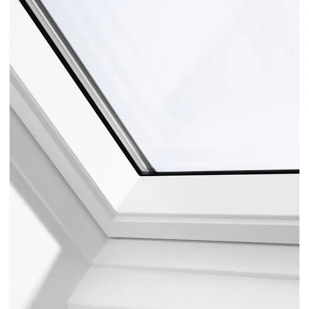 VELUX GGU MK04 0070 White Maintenance Free Centre-Pivot Roof Window (78 x 98 cm)