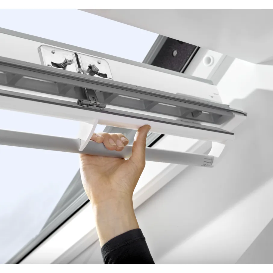 VELUX GGU SK08 0070 White Maintenance Free Centre-Pivot Roof Window (114 x 140 cm)